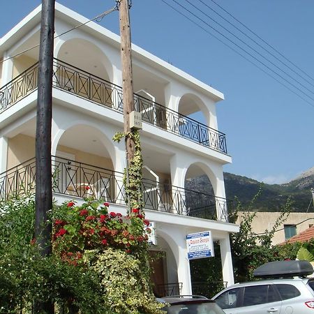 Captain Georgio Apartments Poros  Екстериор снимка