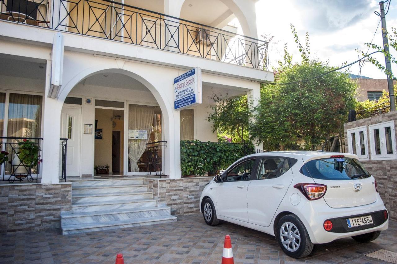 Captain Georgio Apartments Poros  Екстериор снимка