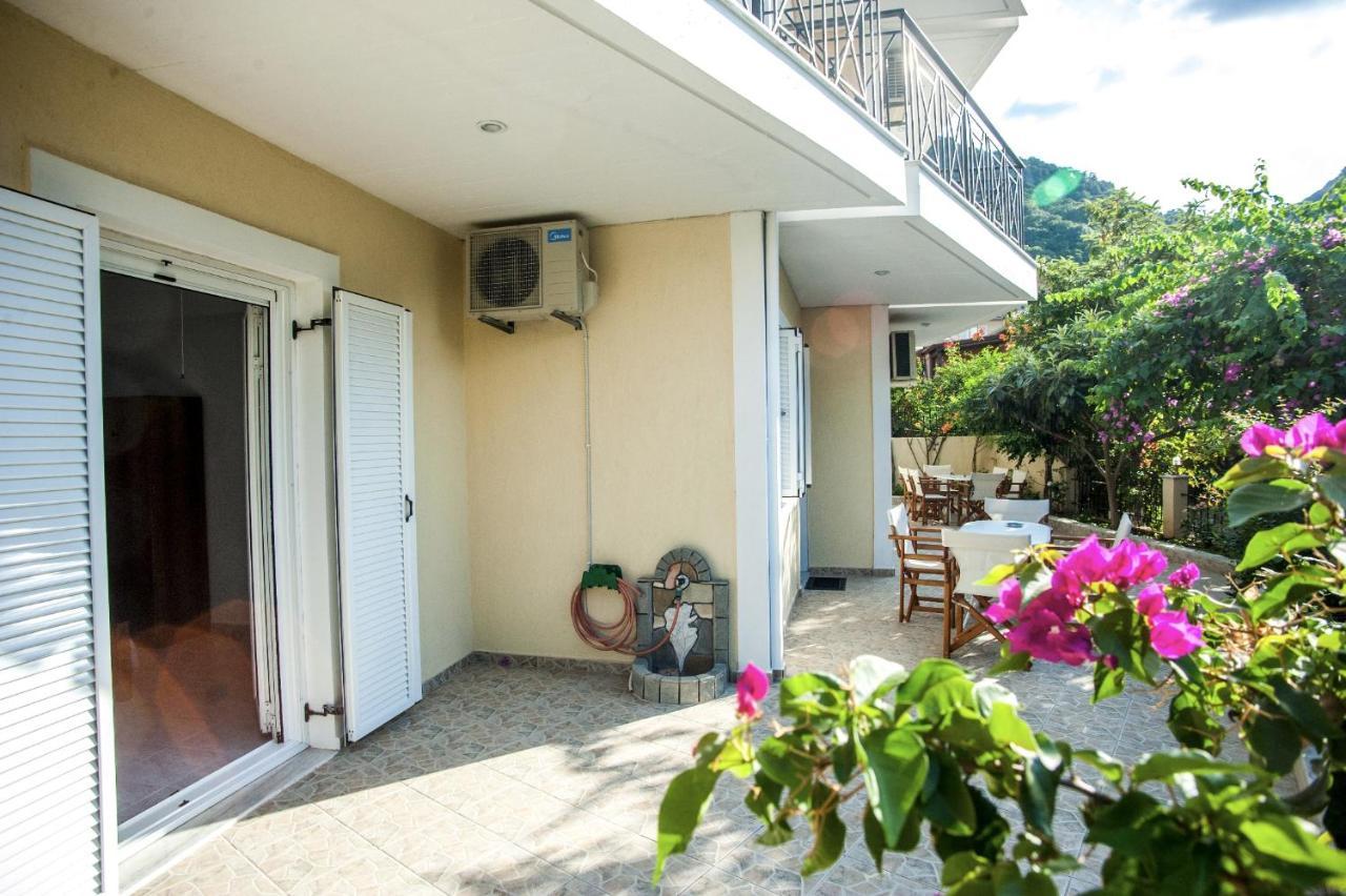 Captain Georgio Apartments Poros  Екстериор снимка
