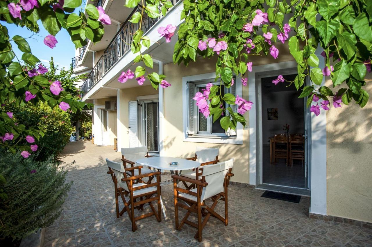 Captain Georgio Apartments Poros  Екстериор снимка
