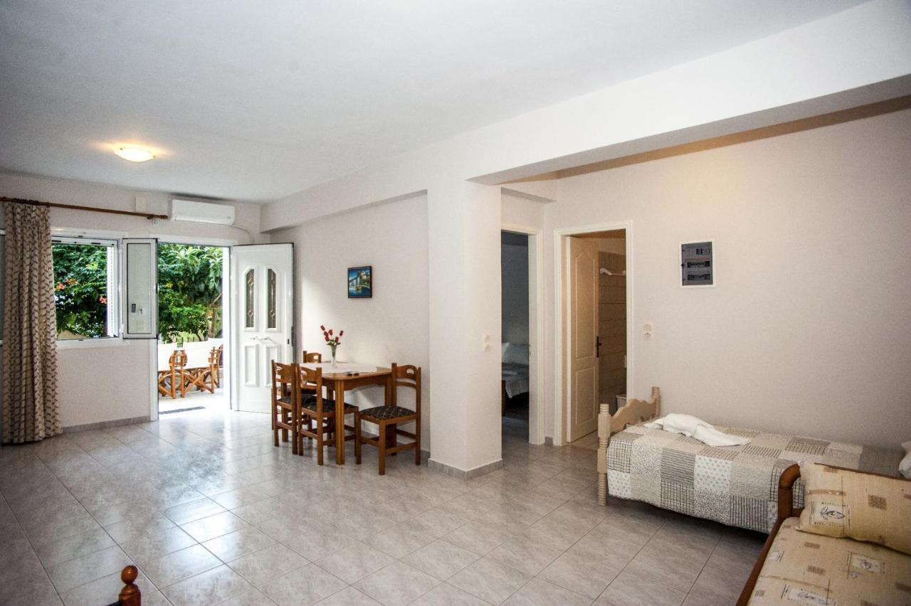 Captain Georgio Apartments Poros  Екстериор снимка