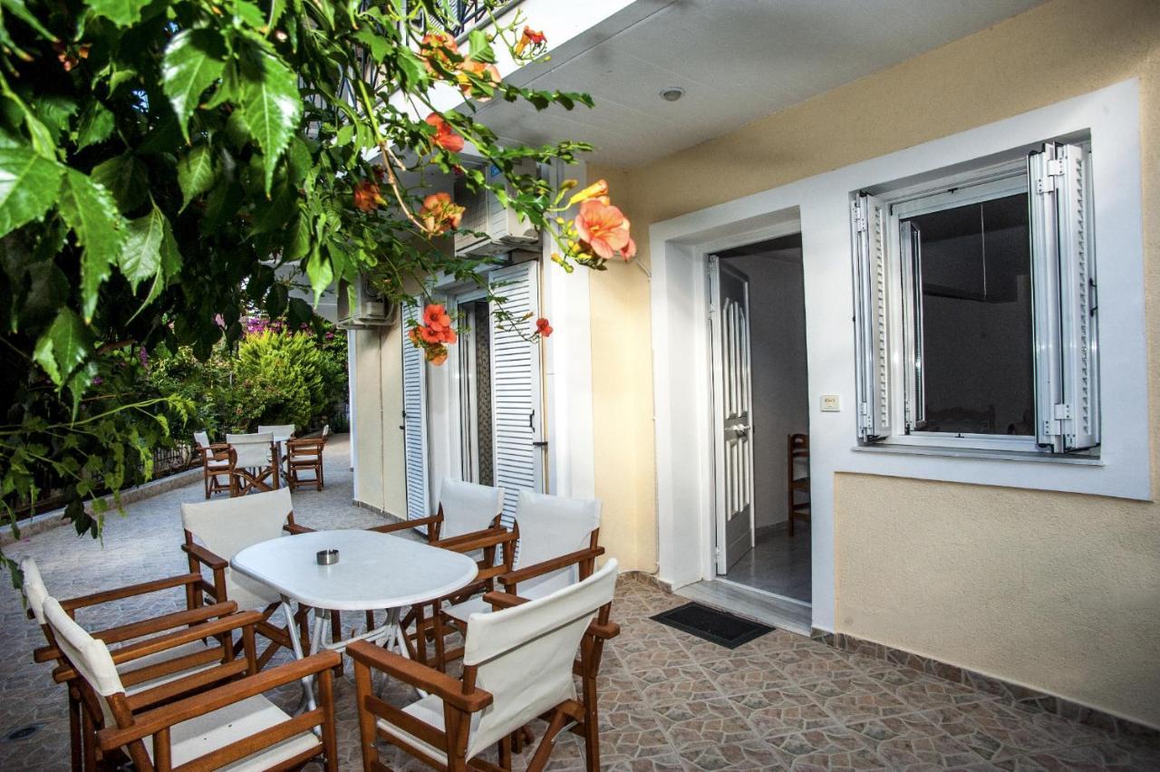 Captain Georgio Apartments Poros  Екстериор снимка