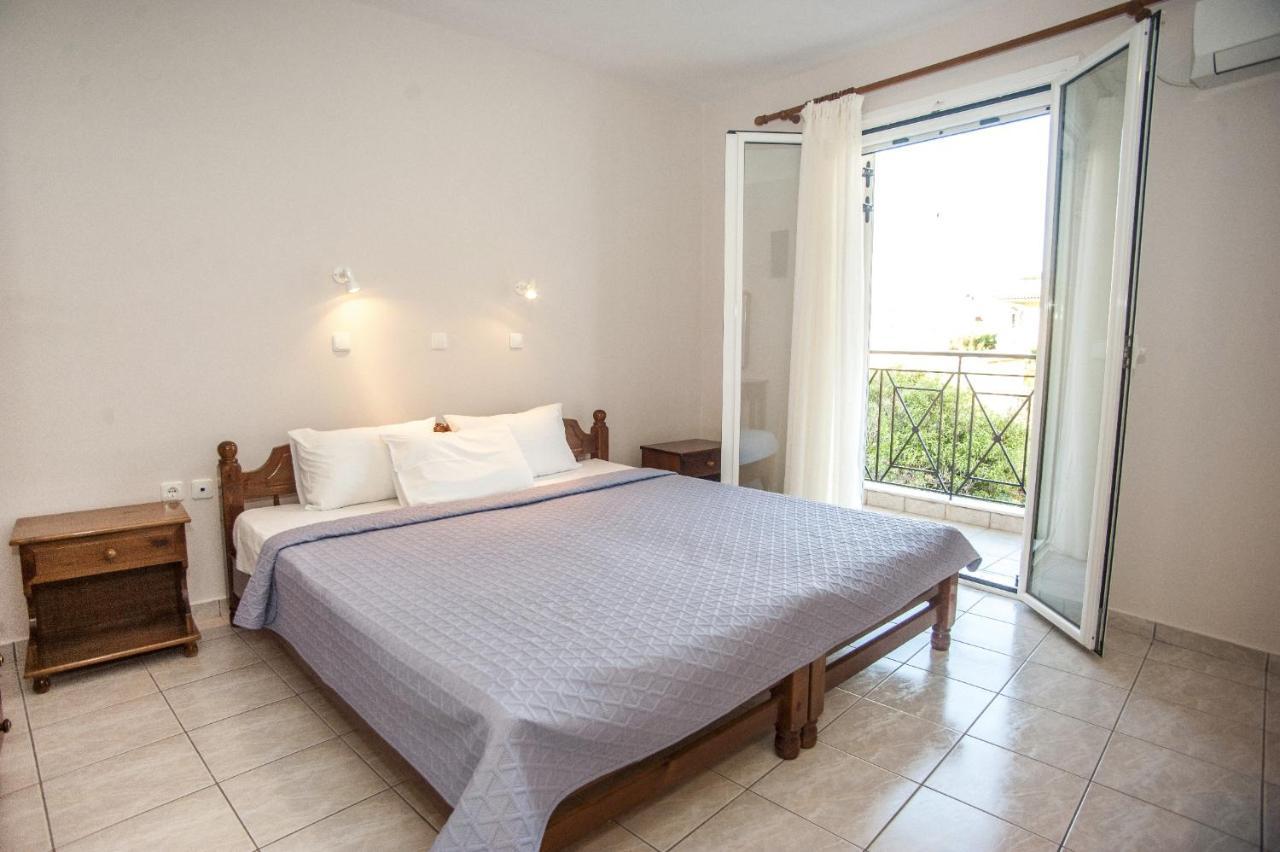 Captain Georgio Apartments Poros  Екстериор снимка