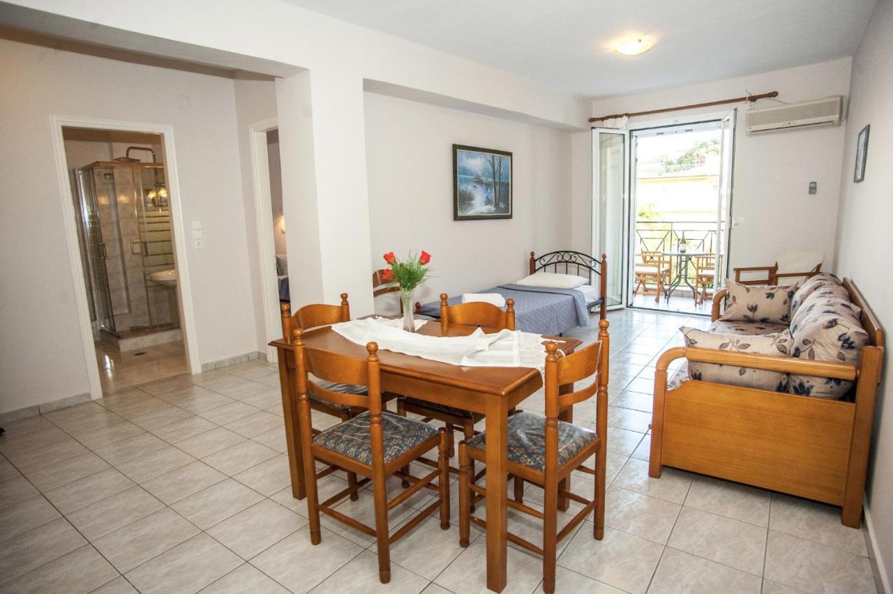 Captain Georgio Apartments Poros  Екстериор снимка