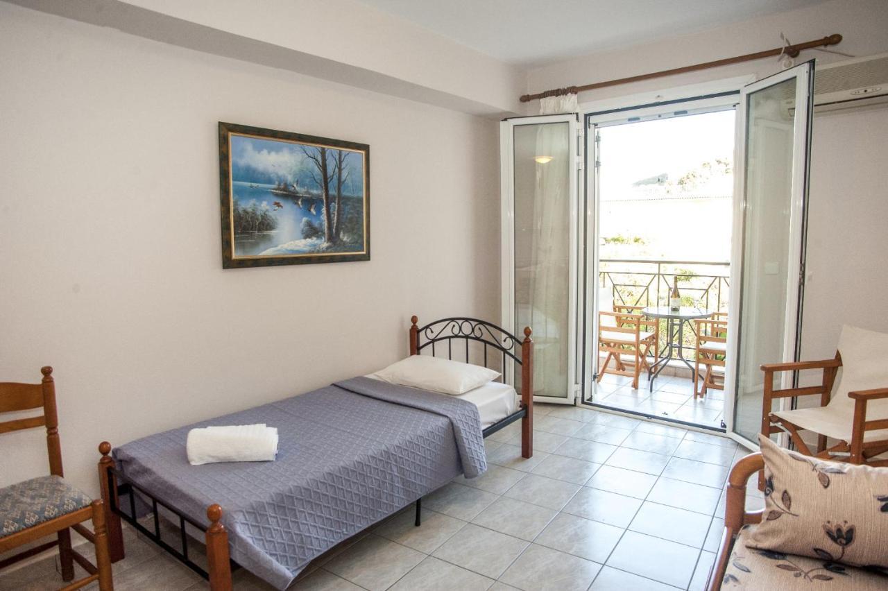 Captain Georgio Apartments Poros  Екстериор снимка