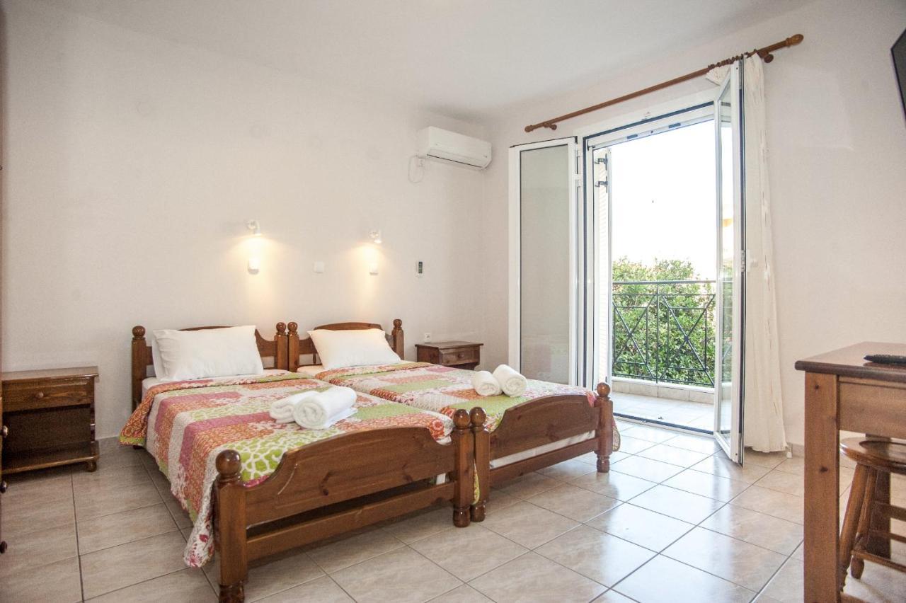 Captain Georgio Apartments Poros  Екстериор снимка