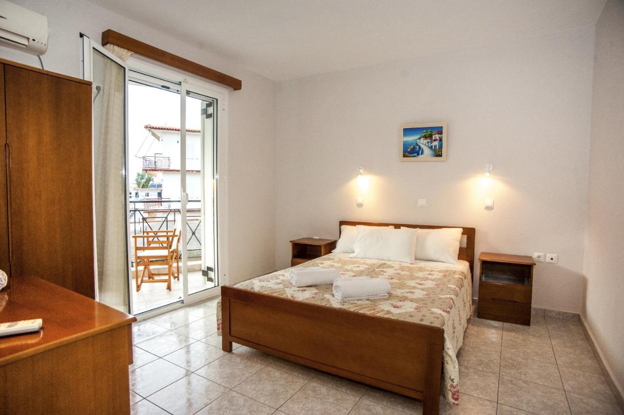 Captain Georgio Apartments Poros  Екстериор снимка