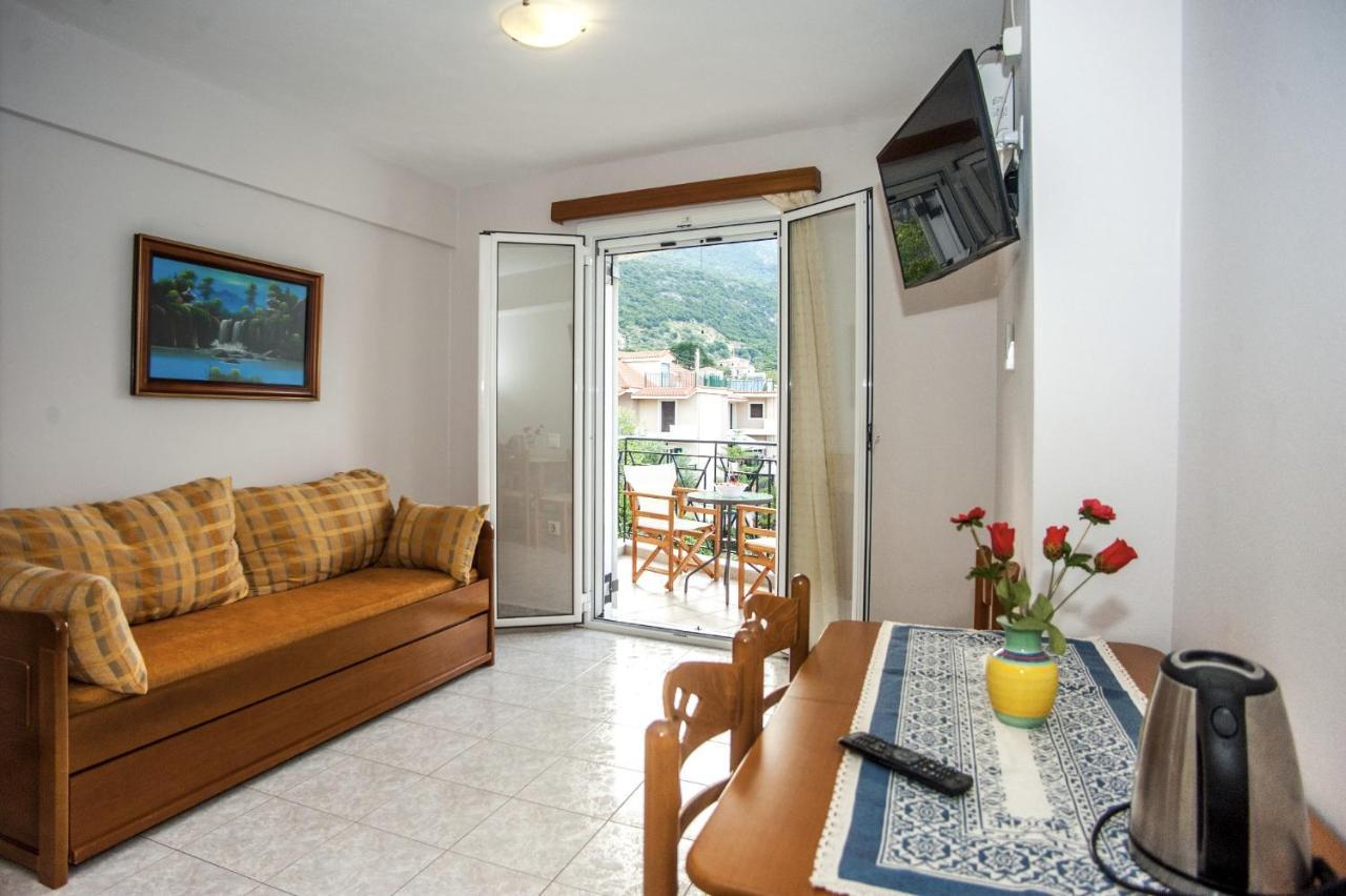 Captain Georgio Apartments Poros  Екстериор снимка