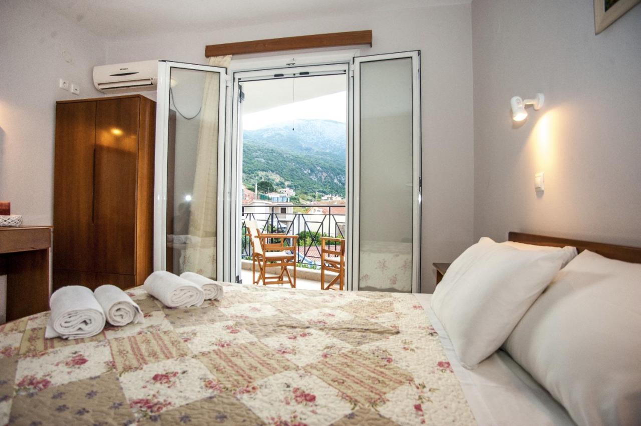 Captain Georgio Apartments Poros  Екстериор снимка